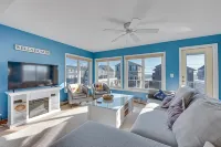 Wells Beach House w/ Ocean-View Deck Hotels in Wells