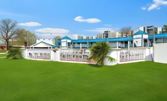 Super 8 by Wyndham Portsmouth - Norfolk 썸네일