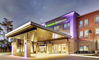 Holiday Inn Express & Suites Charleston NE MT Pleasant US17