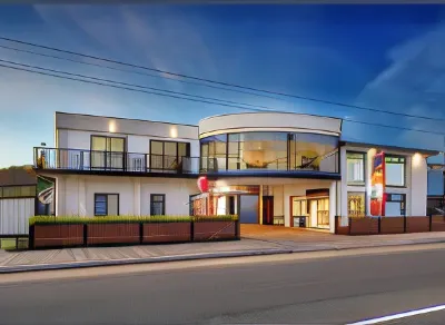 Heyfield Motel and Apartments Hotels near The Griffiths Sea Shell Museum and Marine Display