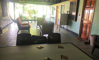 Unu Pikin Guesthouse
