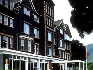 Lodore Falls Hotel & Spa