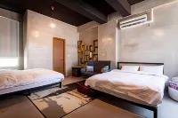 40Inn Backpackers Warehouse