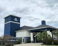 Days Inn & Suites by Wyndham Thibodaux Hotels in Thibodaux