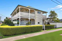 Riversleigh House - Strand