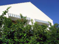 Guest House Kola Hotels in Slano