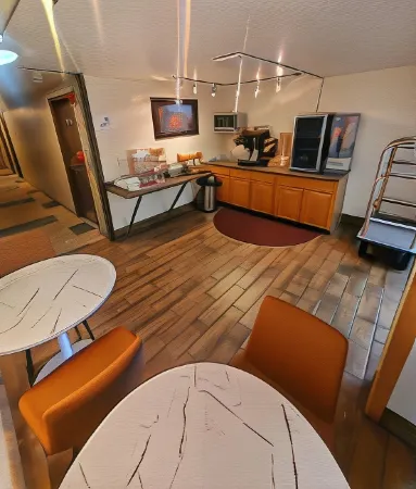 Wyo Inn Отели в г. Ранчестер