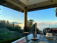 Acacia Cliffs Lodge Hotels in Kinloch