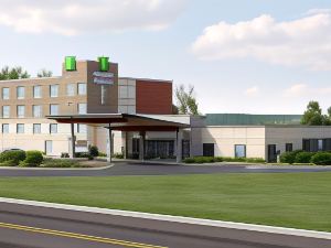 Holiday Inn Express & Suites Ludington