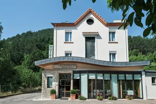 Logis Hotel Restaurant des Gorges du Tarn - พร้อมWifi