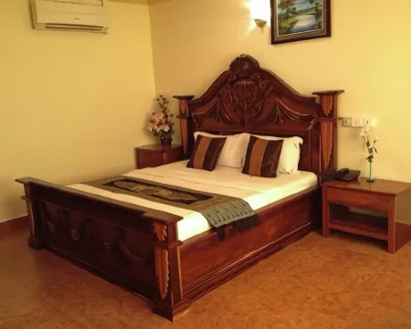 Lux Guesthouse Hotels in Svay Por