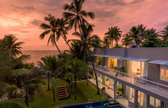 踏浪閑居 · 愛德華臻選