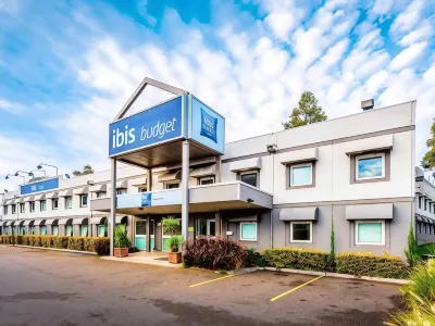 Ibis Budget Wentworthville Hotels near Westmead station