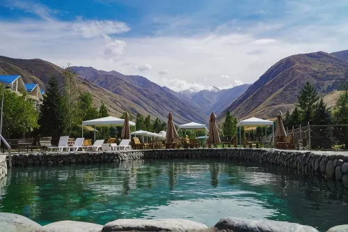 Mountain View Hot Spring Resort - piscine
