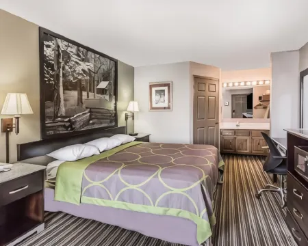 Super 8 by Wyndham Clinton Hotels in Anderson County