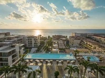 The Reef 28 Hotel & Spa - Luxury Adults Only - All Suites - with Optional All Inclusive
