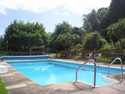 Elmington House- Adults Only