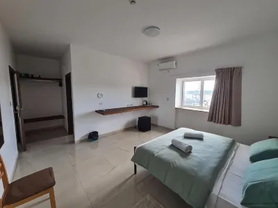 Sensi Hotel Các khách sạn ở Marsaxlokk