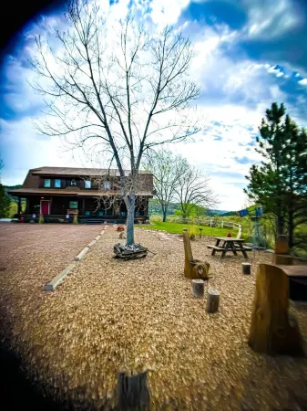 Mule Deer Ridge At Seven Sisters Отели рядом с достопримечательностью «Black Hills Putt 4 Fun»