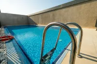 ALMA Hotel Riyadh - Rooftop Pools