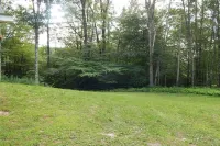 3 Bedroom home with rear deck and covered front porch. Hotels in Delaware County