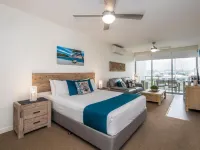 Absolute Waterfront Magnetic Island Hotels in Nelly Bay