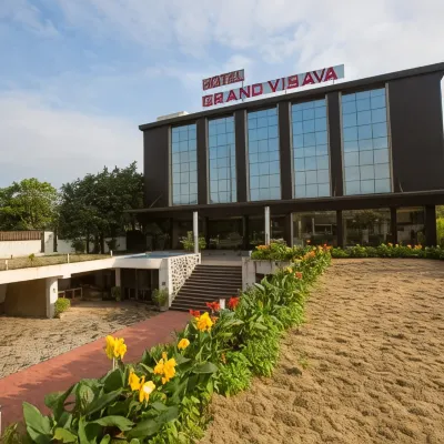 Hotel Grand Visava Lonavala Các khách sạn gần Ga Lonavala