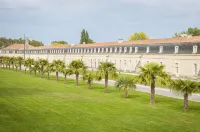 L'Esprit du 8 Hotels in Pont-l'Abbe-d'Arnoult