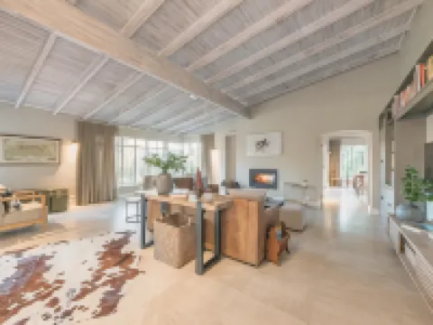 Amberhall Guesthouse โรงแรมในแรนด์เบิร์ก