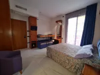 Hotel Sabra