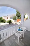 Kalypso Studios Hotels in Mirties