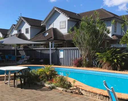 Avlon Gardens Motel Отели рядом с Аэропорт Байрон Гейтуэй