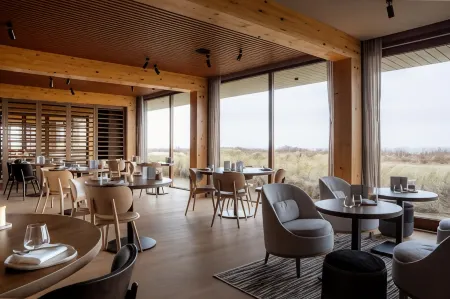 Strandhotel Отели в г. Sluis