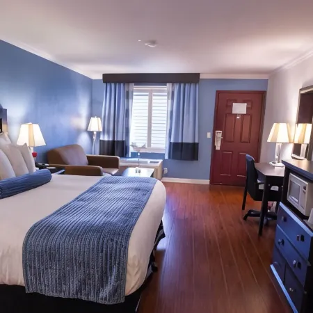 Regency Inn in Los Angeles Отели рядом с достопримечательностью «Колледж Оксиденталь»