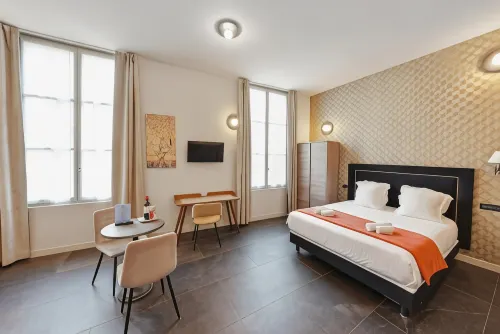 Villa Erizio, a Bucolic and Urban Break - 4-Star