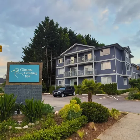Gibsons Landing Inn