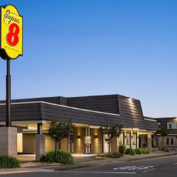 Super 8 by Wyndham Eureka