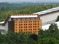 Alpine Hotel SnowWorld Hotels near Station Kerkrade ZLSM