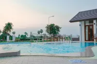 111 Resort and Spa Hotels in Sankhaburi