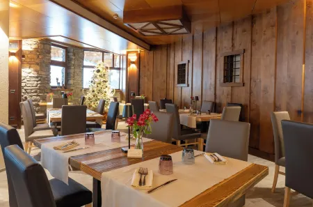 IH Hotels Courmayeur Mont Blanc