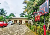Bakom Inn Syariah Hotels in South Bogor