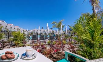Hotel LIVVO Los Calderones - Adults Recommended