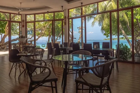 Thundi Village & Spa Отели в г. Kunfunadhoo