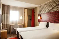 Ibis Massy Hotels in Morangis
