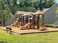 4居家，帶加州特大床 - 12分鐘到市中心