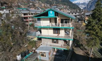 Beholden Stay and Cafe - A Luxury Boutique Hotel in Manali