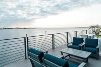 The Suites at Fishermen's Village - 2 Bedroom Suites Hotels in Punta Gorda