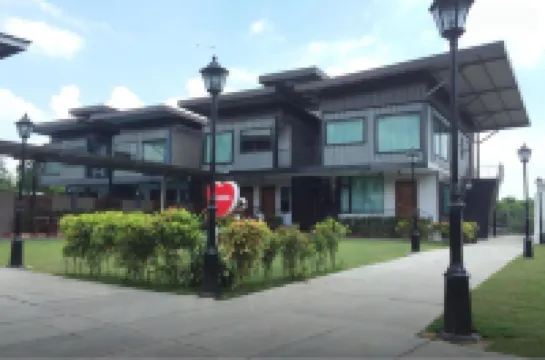 Kluang Container Swimming Pool Hotel