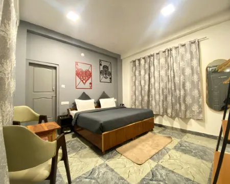 HOM House of MannMauji Riverside Hotels in Sosan