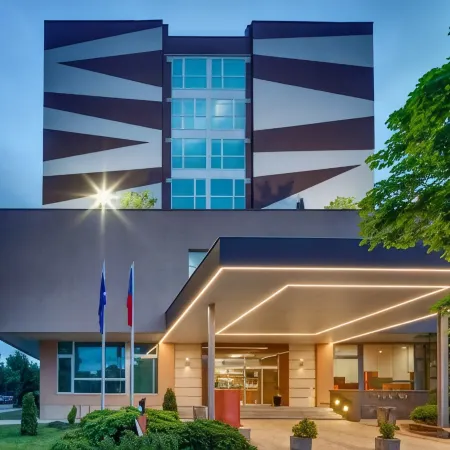 Avanti Hotel